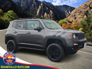 Used 2018 Jeep Renegade Trailhawk w/ UConnect 8.4 Nav Group image 1