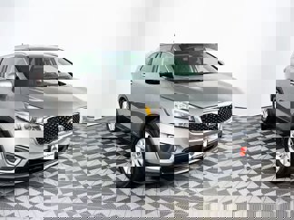 Used 2016 Kia Sorento LX image 1