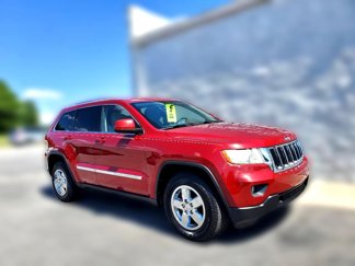 Used 2011 Jeep Grand Cherokee Laredo image 1