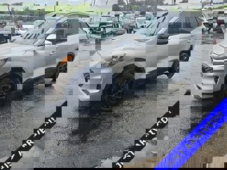 Used 2020 Ford Escape SE image 1