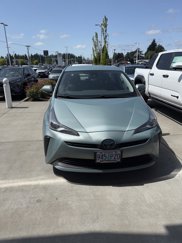 Used 2021 Toyota Prius LE image 1