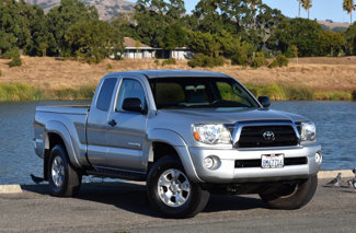 Used 2007 Toyota Tacoma PreRunner image 1