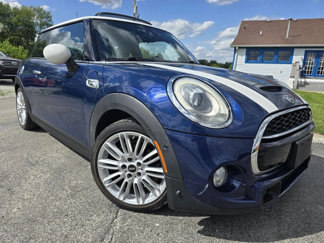 Used 2015 MINI Cooper S image 1
