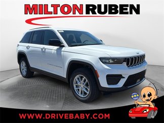 New 2025 Jeep Grand Cherokee Laredo X image 1