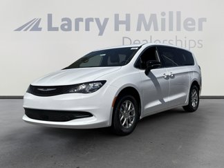 New 2025 Chrysler Voyager LX image 1
