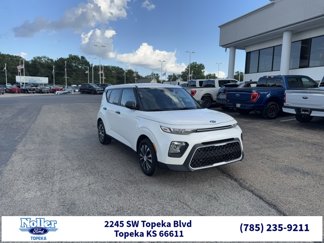 Used 2020 Kia Soul LX image 1