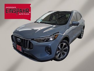 Used 2024 Ford Escape Platinum w/ Premium Technology Package image 1