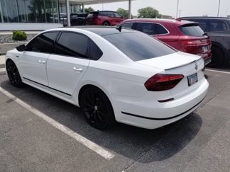 Used 2018 Volkswagen Passat 3.6 image 1