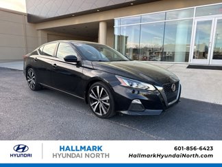 Used 2022 Nissan Altima 2.5 SR image 1