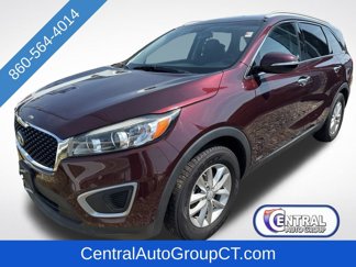 Used 2017 Kia Sorento LX w/ LX Convenience Package image 1