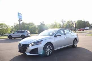 Used 2023 Nissan Altima 2.5 S image 1
