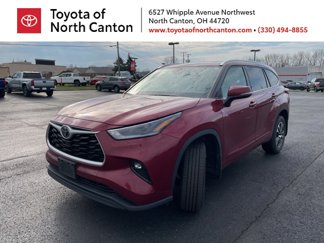 Used 2021 Toyota Highlander XLE image 1