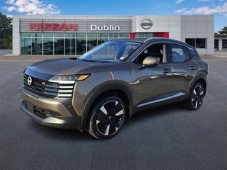 New 2025 Nissan Kicks SR image 1