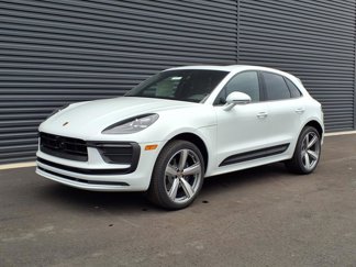 New 2025 Porsche Macan T image 1