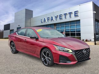 Used 2023 Nissan Altima 2.5 SR image 1