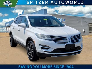 Used 2017 Lincoln MKC Reserve image 1