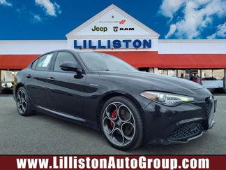 Used 2022 Alfa Romeo Giulia Veloce image 1