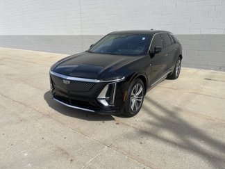 Used 2024 Cadillac Lyriq Luxury w/ LPO, Floor Liner Package image 1