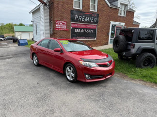 Used 2012 Toyota Camry SE image 1