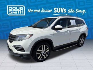 Used 2017 Honda Pilot Touring image 1