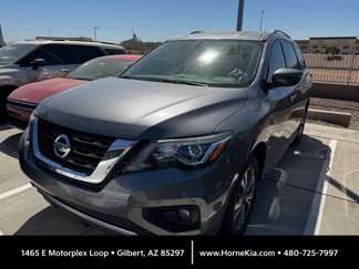 Used 2018 Nissan Pathfinder SV image 1