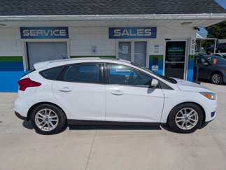 Used 2016 Ford Focus SE image 1