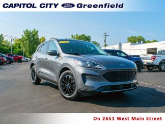 Used 2021 Ford Escape SE image 1