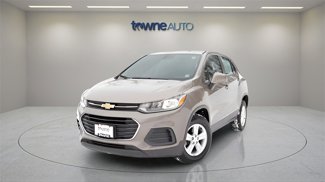 Used 2020 Chevrolet Trax LS image 1