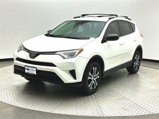 Used 2017 Toyota RAV4 LE image 1