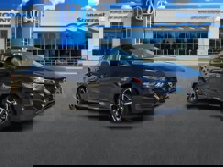 Used 2024 Nissan Sentra SV image 1