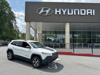 Used 2018 Jeep Cherokee Trailhawk image 1