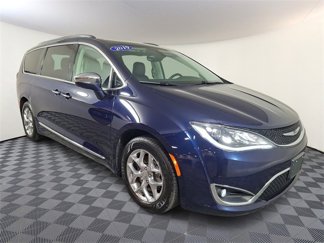 Used 2019 Chrysler Pacifica Limited image 1