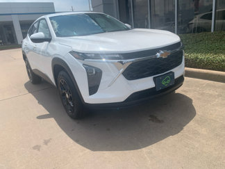 Used 2025 Chevrolet Trax LS w/ LS Convenience Package image 1