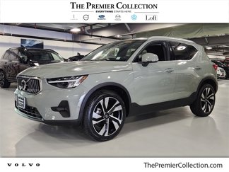 Certified 2023 Volvo XC40 B5 Plus image 1