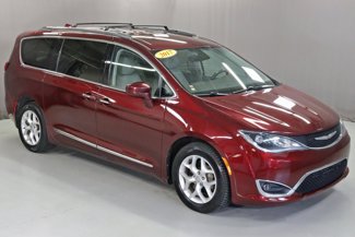 Used 2017 Chrysler Pacifica Touring-L Plus image 1