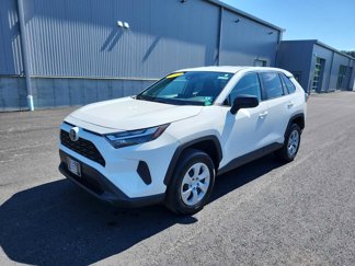 Used 2023 Toyota RAV4 LE image 1