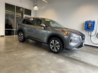 Used 2023 Nissan Rogue SV image 1