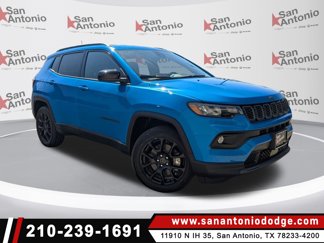 New 2025 Jeep Compass Latitude image 1