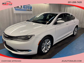 Used 2015 Chrysler 200 Limited image 1