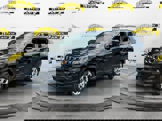 New 2025 Jeep Compass Latitude image 1