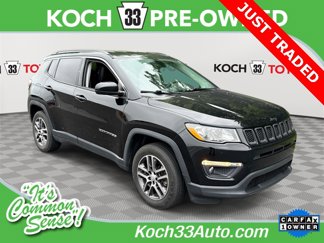 Used 2017 Jeep Compass Latitude w/ Popular Equipment Group image 1