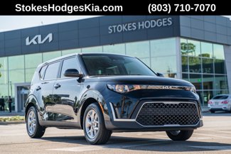 Used 2023 Kia Soul LX w/ LX Technology Package image 1