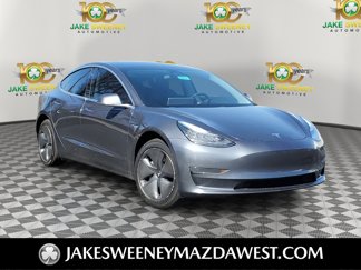 Used 2020 Tesla Model 3 Standard Range image 1