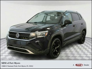 Used 2023 Volkswagen Taos SE w/ Black Wheel Package image 1