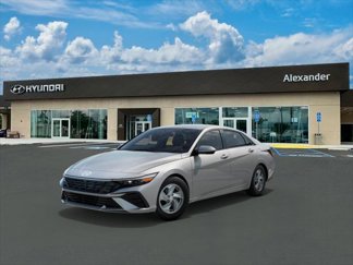 New 2025 Hyundai Elantra SE image 1