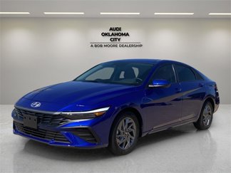 Used 2024 Hyundai Elantra SEL image 1