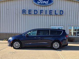 Used 2019 Chrysler Pacifica Touring Plus image 1