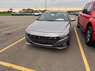 Used 2021 Hyundai Elantra SEL w/ Convenience + Premium Package image 1