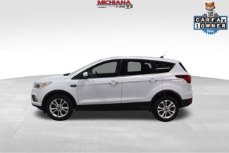 Used 2019 Ford Escape SE image 1