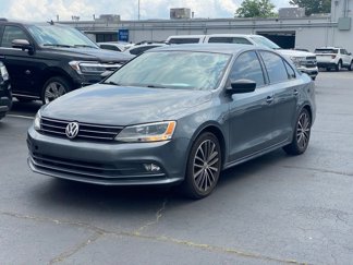 Used 2016 Volkswagen Jetta Sport image 1